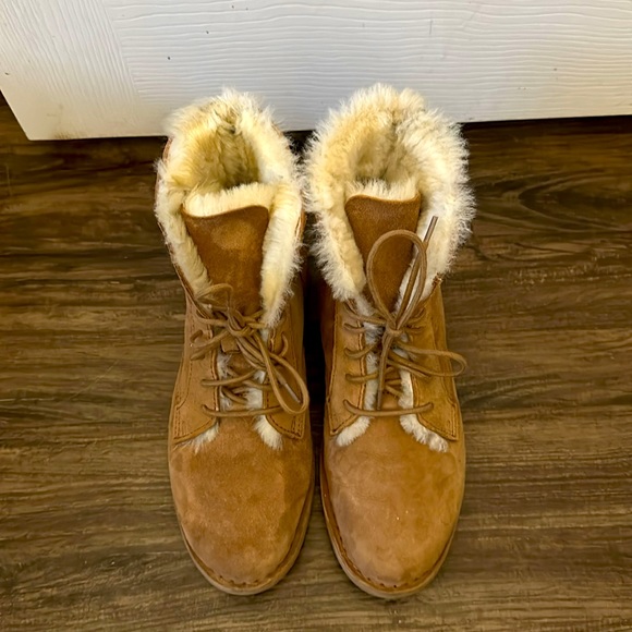 Ugg Quincy boot - Picture 9 of 9